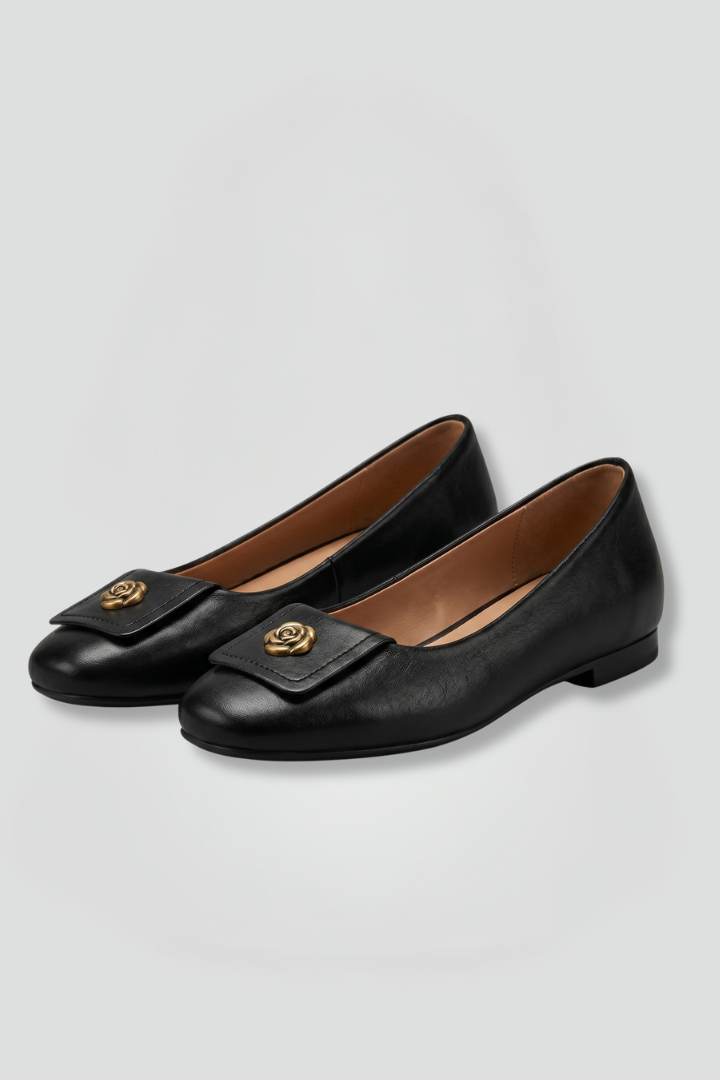 Women's Flat Leather Shoes with Slip-On Design for Everyday Wear